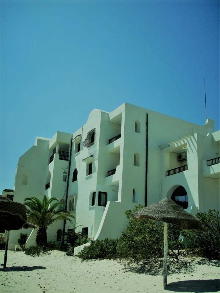 Hôtel en bordure de la plage de Port El-Kantaoui (Sahel, Tunisie).